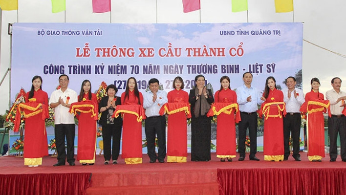 The inauguration ceremony of Thanh Co Bridge