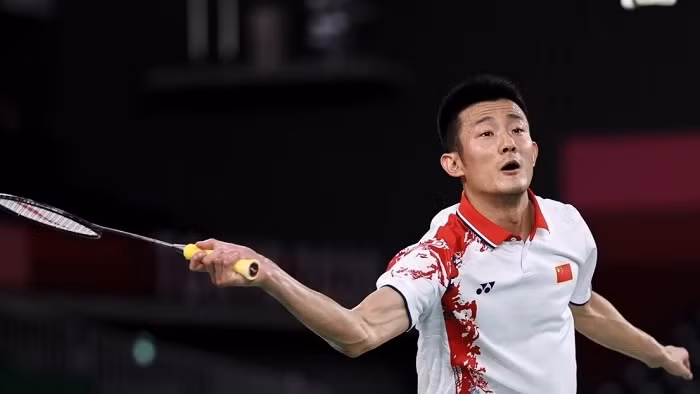 Chen Long of Team China competes against Anthony Sinisuka Ginting of Team Indonesia during a Men's Singles Semi-final match on day nine of the Tokyo 2020 Olympic Games at Musashino Forest Sport Plaza in Chofu, Tokyo, Japan on August 01, 2021. (Photo: Getty Images)