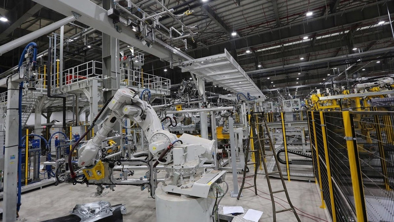 Vietnam's economy grows by 1.81% in the first half of 2020.