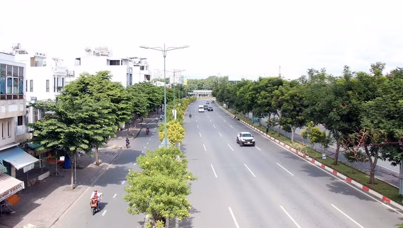 A street in Ho Chi Minh City during the distancing period (Photo: VNA)