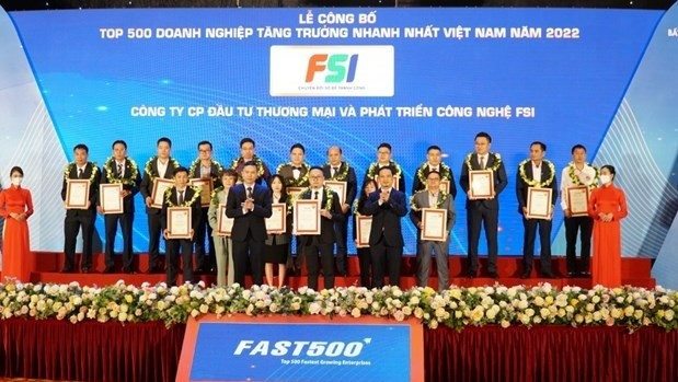 At the ceremony (Photo: Industry and Trade newspaper)
