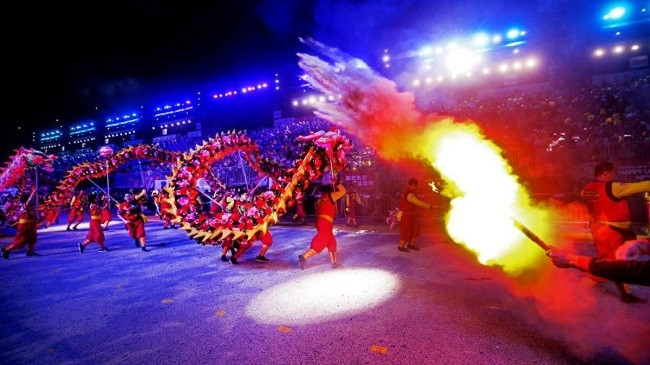 A dragon dance performance at the 2018 Chingay Parade. (Photo: Straitstimes)