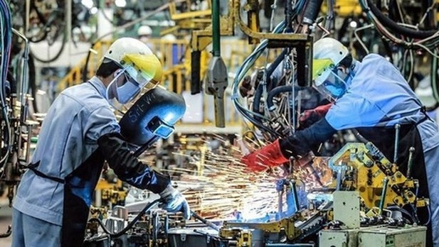 Vietnam's economy is predicted to grow by 6.9% this year, according to the latest Vietnam At A Glance report by HSBC. (Photo: VNA)