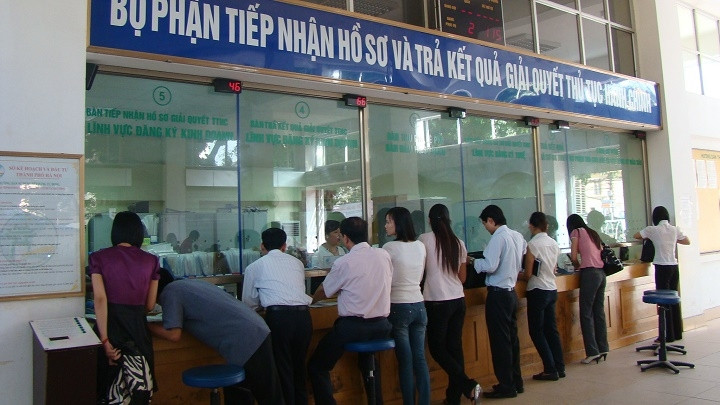 Vietnam’s parliament asks government to mull over merging ministries