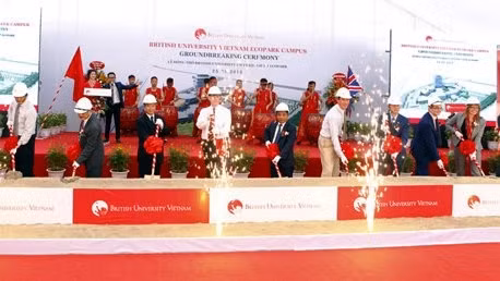 At the groundbreaking ceremony. (ktdt.vn)