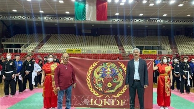 First Secretary of the Vietnamese Embassy in Italy Nguyen Thanh Vinh (R) and Pham Xuan Tong, the founder of The International Qwankido Federation (Photo: VNA)