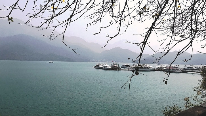 A scene of Sun Moon Lake (Photo: Thuy Linh)