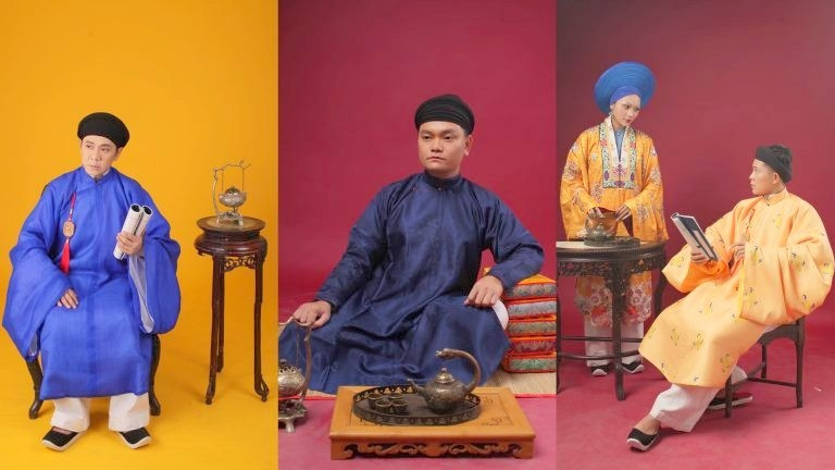 Several ancient Vietnamese outfits tailored by Y Van Hien Company 