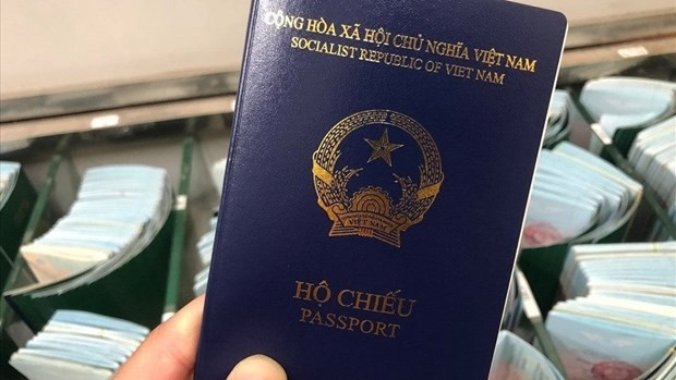 Vietnam’s new passport (Photo: thethaovanhoa.vn)