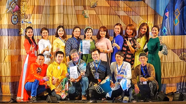 The puppet art troupe from Vietnam Puppet Theatre, representing Vietnam at the 8th World Puppet Carnival in Yekaterinburg, Russia.