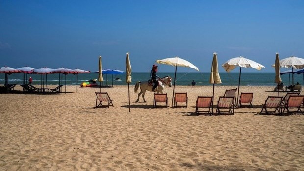 A man rides a horse at Cha-Am Beach in Phetchaburi province, Thailand (Photo: Reuters)