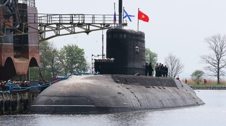 The Hanoi, a Kilo-class submarine, docked in St Petersburg before being delivered to Vietnam