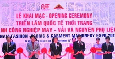 At the opening ceremony (Photo: baocongthuong.com.vn)