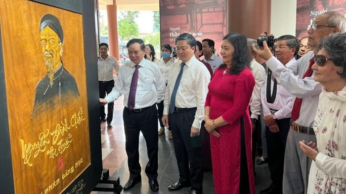 At the exhibition (Photo: NDO)