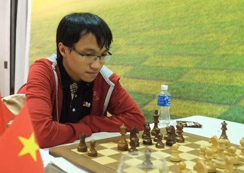 Vietnamese Grandmaster Nguyen Ngoc Truong Son