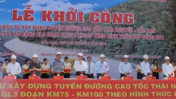 Prime Minister Nguyen Tan Dung at the ground-breaking ceremony