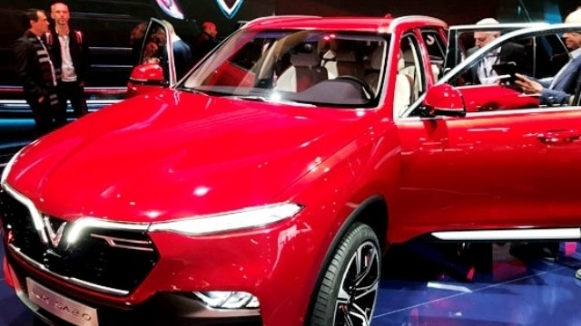 VinFast's Suv LUX SA 2.0 models at the Paris Motor Show