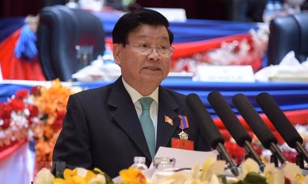 Comrade Thongloun Sisoulith was elected as the new General Secretary of the LPRP Central Committee during the first meeting of the committee on January 15. (Photo: VNA)
