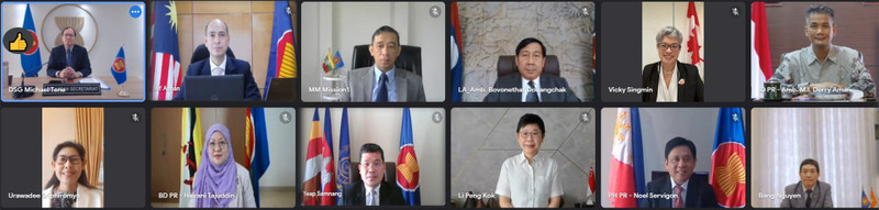 Delegates attend the meeting. (Photo: baoquocte.vn)