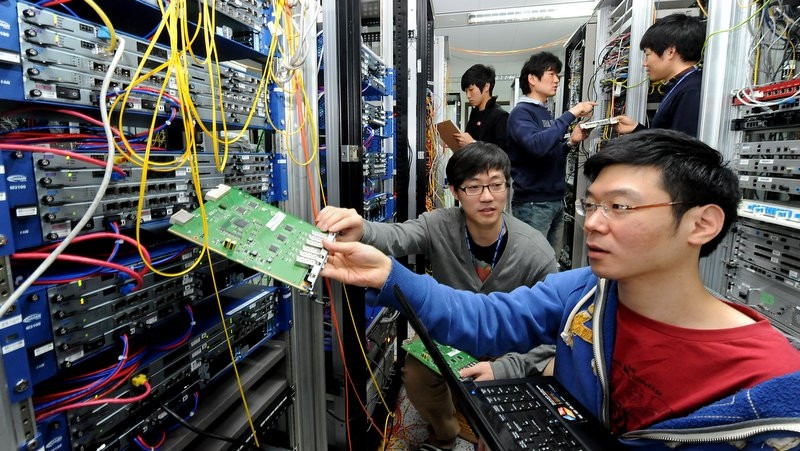 Vietnam is expected to attract more FDI from China following the tit-for-tat tariff plans