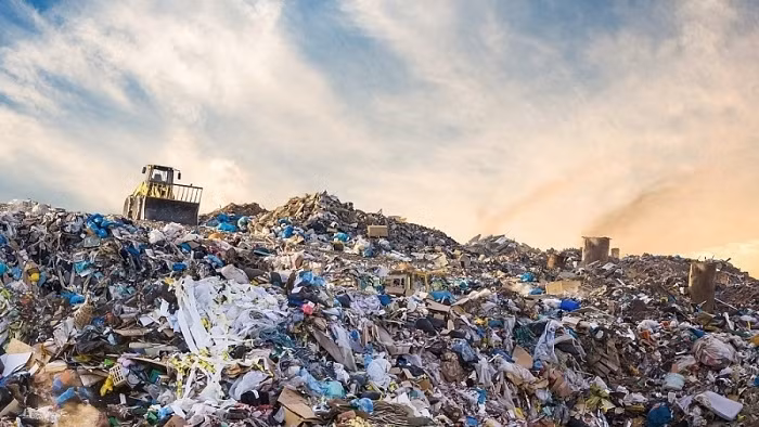 Vietnam ready to join negotiations on draft Peru/ Rwanda resolution on plastic waste