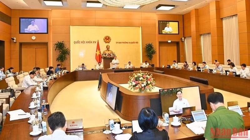 The law-making session of the National Assembly Standing Committee. (Photo: Duy Linh)