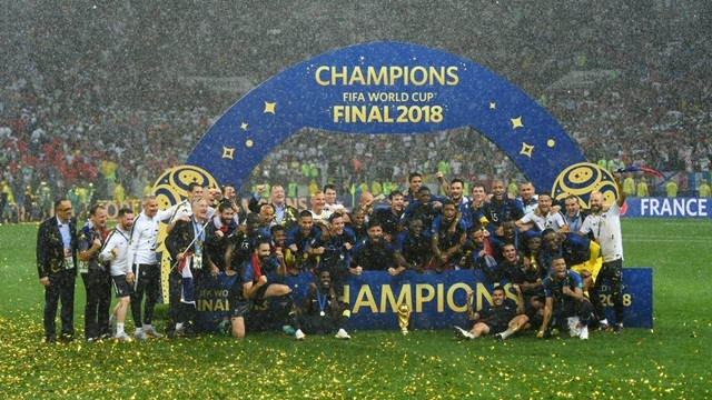 France players celebrate winning the World Cup following the 2018 FIFA World Cup final between France and Croatia at Luzhniki Stadium on July 15, 2018 in Moscow, Russia. (Photo: Getty Images)