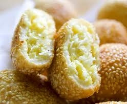 Banh Ran (Vietnamese donut)