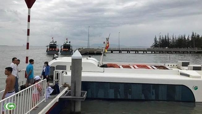 The sinking ferry 