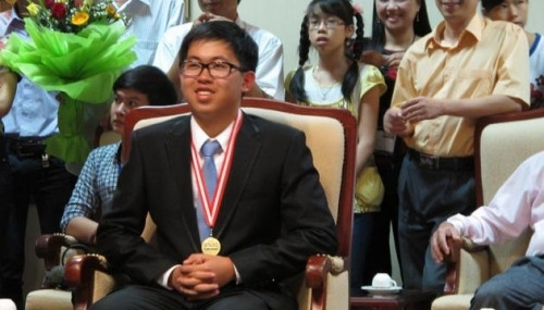 Ngo Phi Long, 2-time International Physics Olympiad champion