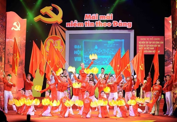 Assorted art programmes greet Party and new spring (Photo: VNA)