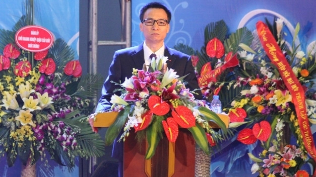 Deputy Prime Minister Vu Duc Dam speaking at the congress (Source: CPV)