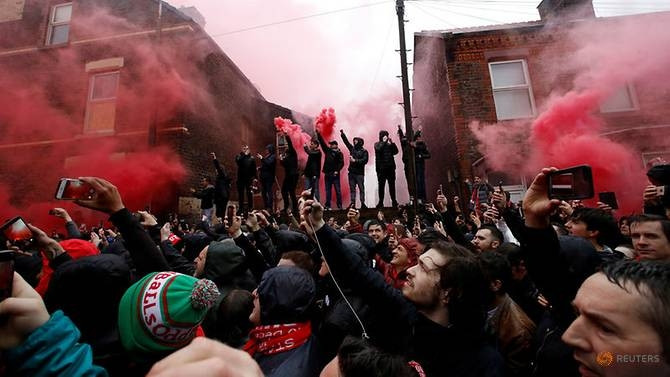 Liverpool fans outside the stadium before the match against AS Roma. (Photo: Reuters)