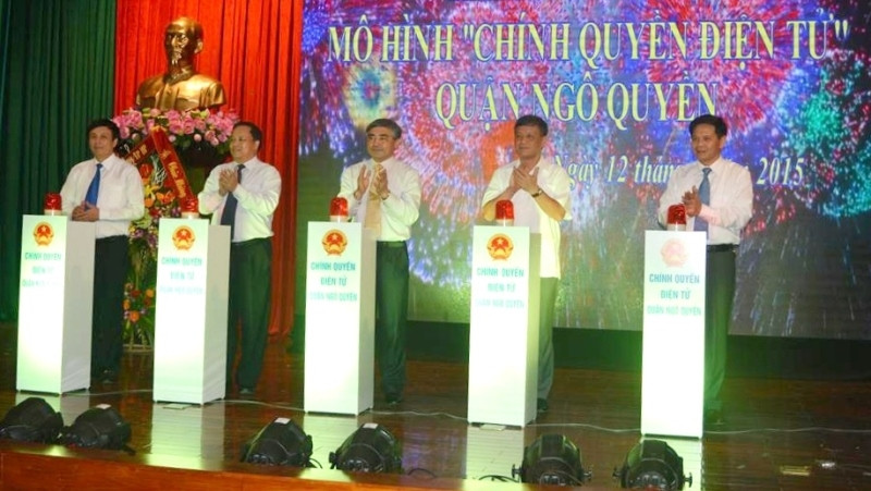 The launch of the e-government system in Hai Phong's Ngo Quyen district (Credit: VGP)