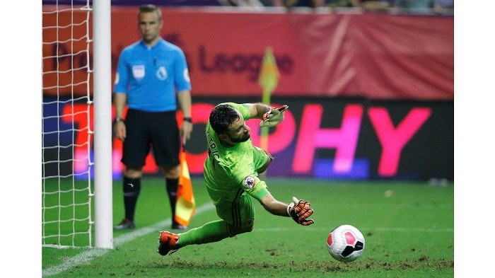 Soccer Football - Premier League Asia Trophy - Wolverhampton Wanderers v Manchester City - Hongkou Football Stadium, Shanghai, China - July 20, 2019 Wolverhampton Wanderers' Rui Patricio saves a penalty from Manchester City's Lukas Nmecha during the shootout to win the match. (Photo: Reuters)