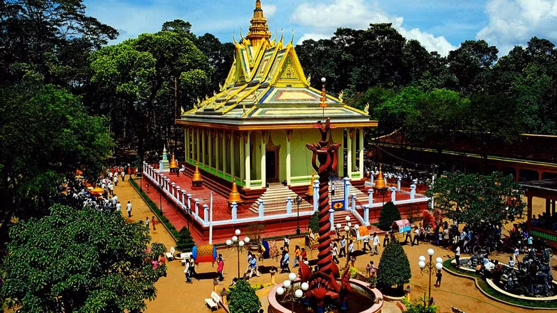 Hang pagoda, one of the most visited Khmer pagodas in Tra Vinh province 