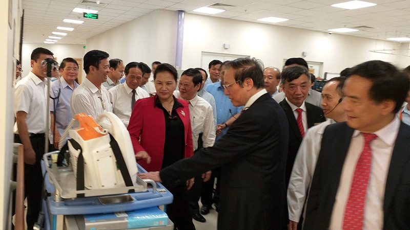 NA Chairwoman Nguyen Thi Kim Ngan visits Vinmec Hai Phong (photo: Le Tan)