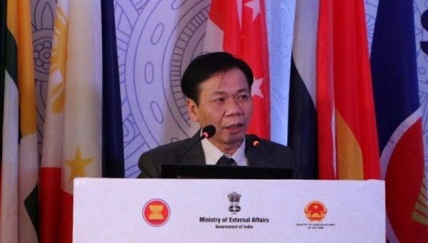 Vietnamese Ambassador to India Ton Sinh Thanh speaks at the event. (Photo: VNA)