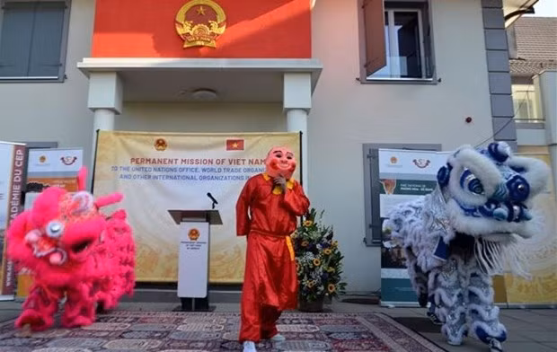A Vietnam – Switzerland cultural festival takes place on October 16 to celebrate the 50th anniversary of the two countries’ diplomatic relations (1971 – 2021). (Photo: VNA)