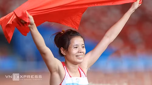 Nguyen Thi Huyen is emerging as the ‘golden girl’ of Vietnamese athletics. (Credit: vnexpress.net)