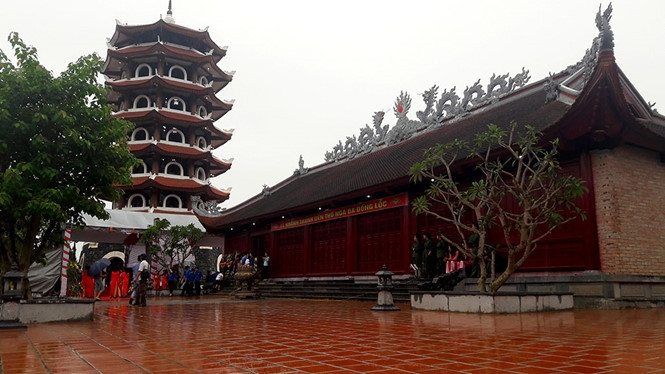 The temple is dedicated to ten young women who have come to symbolise the indomitable spirit of Vietnam’s volunteer force.