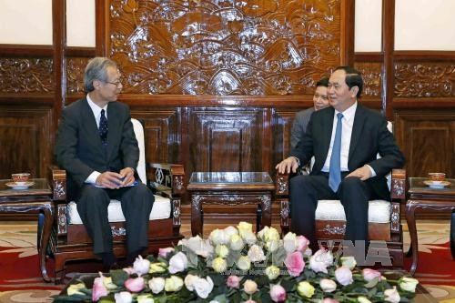 President Tran Dai Quang (right) receives Kyodo News President and Editor-in-Chief Masaki Fukuyama. (Photo: VNA)
