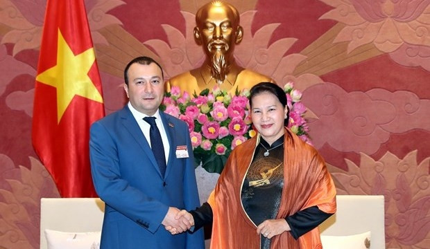 National Assembly Chairwoman Nguyen Thi Kim Ngan (R) and Vice President of the Armenian National Assembly Vahe Enfiajyan (Photo: VNA)