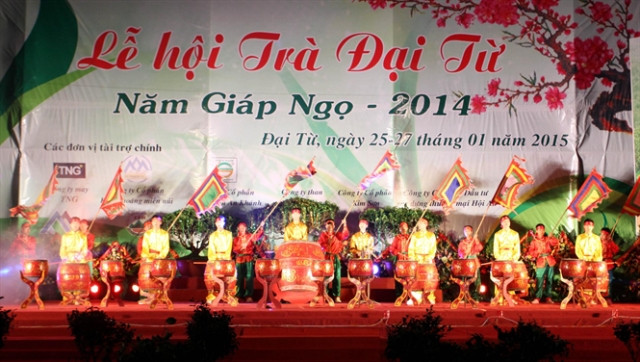 A drum performance opened the festival. (Credit: nongnghiep.vn)