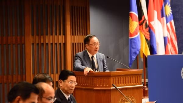 Deputy Minister of Public Security Sen. Lieut. Gen. Nguyen Van Thanh speaks at the conference. (Photo: NDO)