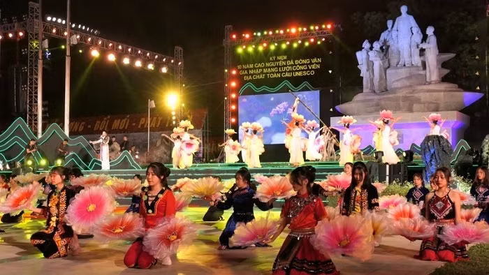 A performance at the ceremony 