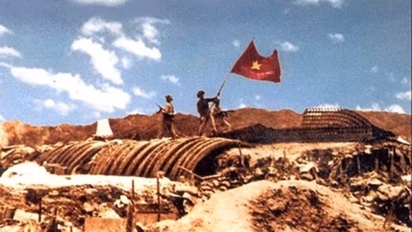 A scene from Roman Karmen's documentary Vietnam