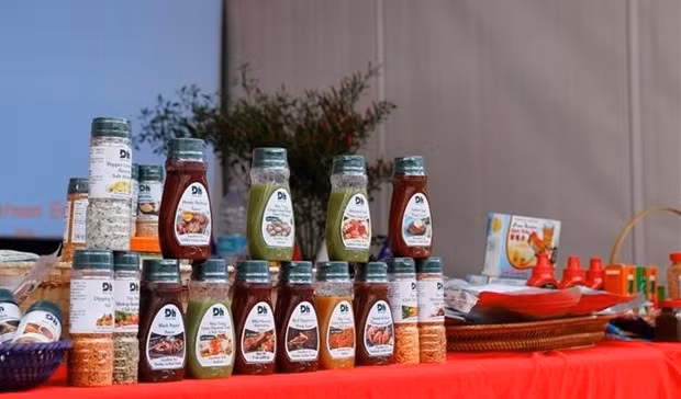 Vietnamese chili pepper products on display at the 11th World Chili Pepper Trade Fair in Rieti, Italy. (Photo: VNA)