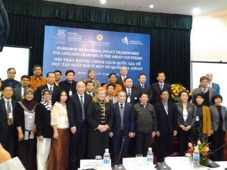 Delegates at the seminar (Image: Nhandan)