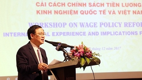 Deputy PM Vuong Dinh Hue at the workshop